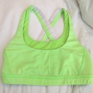 Size 4 Lululemon sportsbra